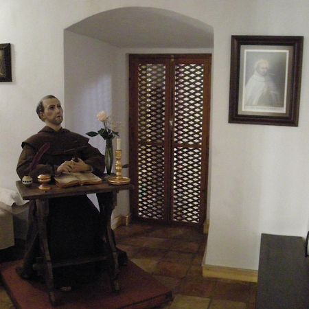 ホテル Nuestra Senora Del Carmen カラバカ・デ・ラ・クルス エクステリア 写真